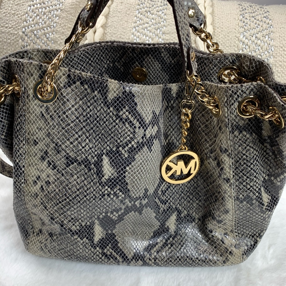 MICHAEL Michael Kors
Women's Jet Set Medium Tote